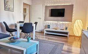 Central Home Apartment In The City Center